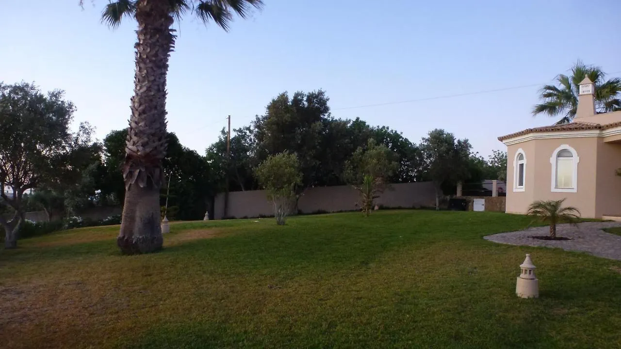 Villa L'Estaque Armação de Pêra Pensión